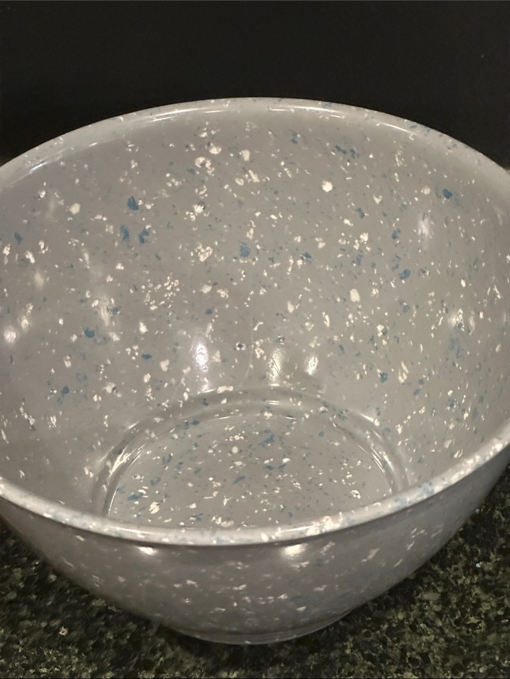 Rachel Ray garbage confetti 10” Speckled Gray Melamine Mixing Bowl - Picture 2 of 5